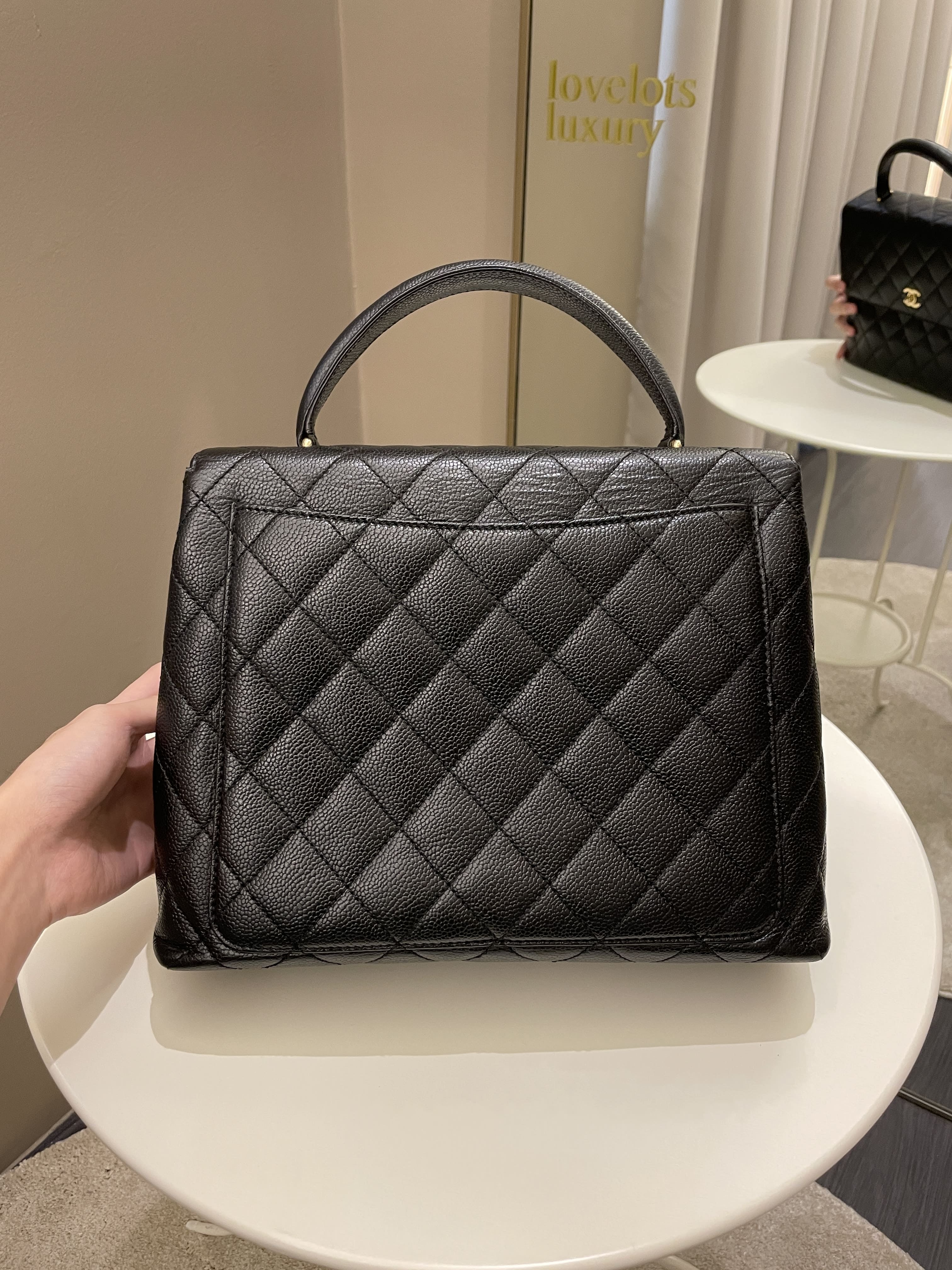 Chanel Kelly Quilted Top Handle Flap Black Caviar – ＬＯＶＥＬＯＴＳＬＵＸＵＲＹ