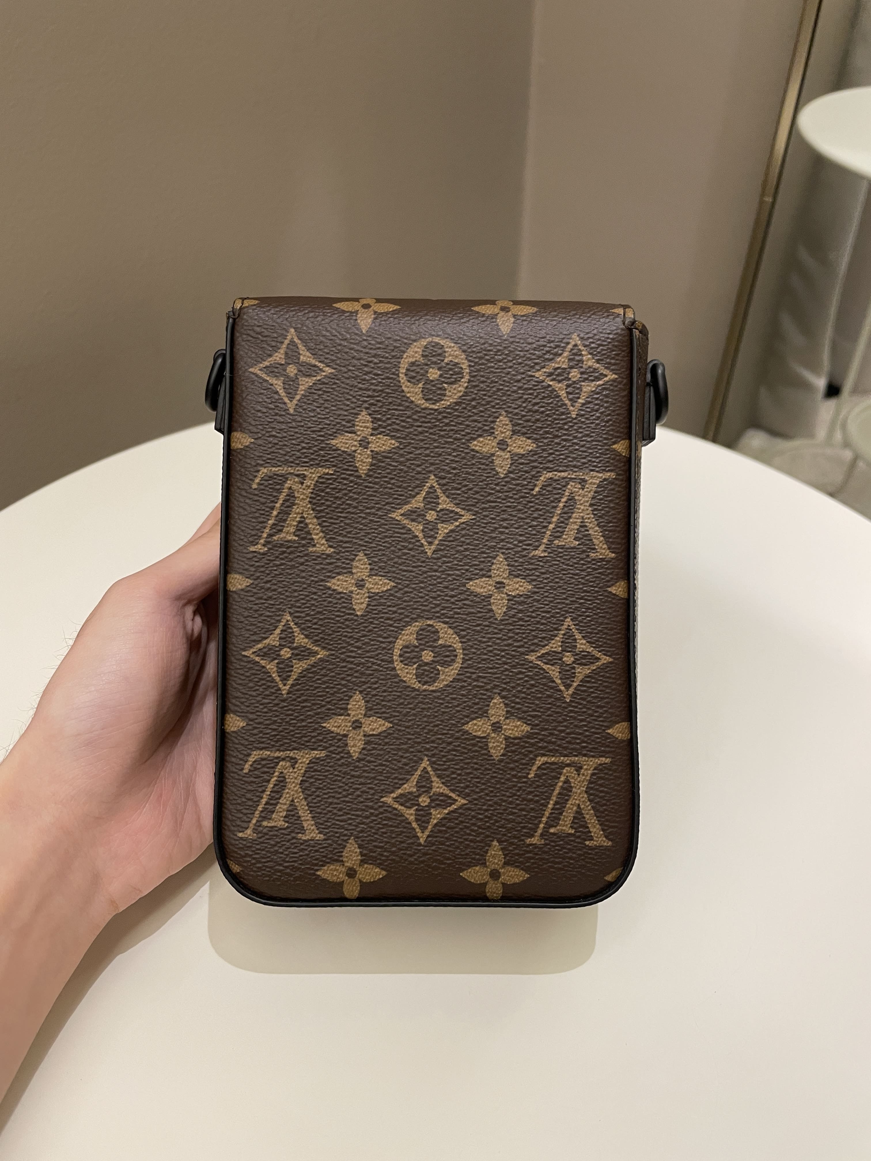 Louis Vuitton’s Small Medium Box & Dust Bag