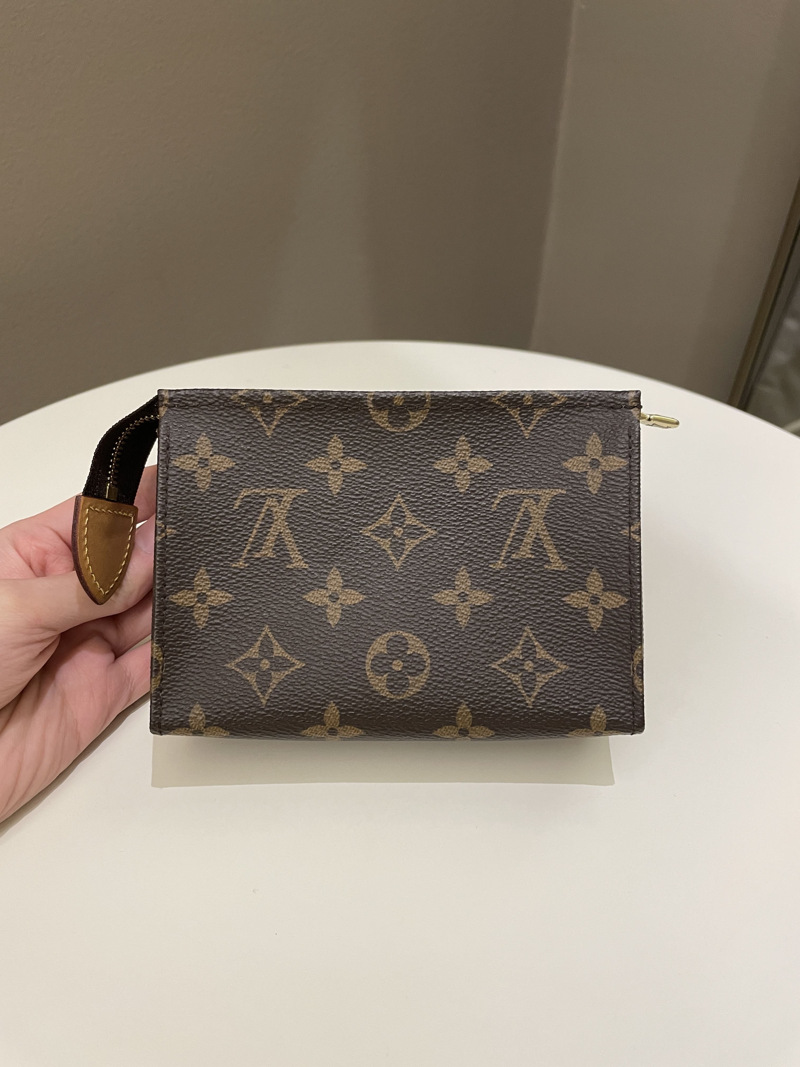 Louis Vuitton Toiletry Pouch 15 Reviewer