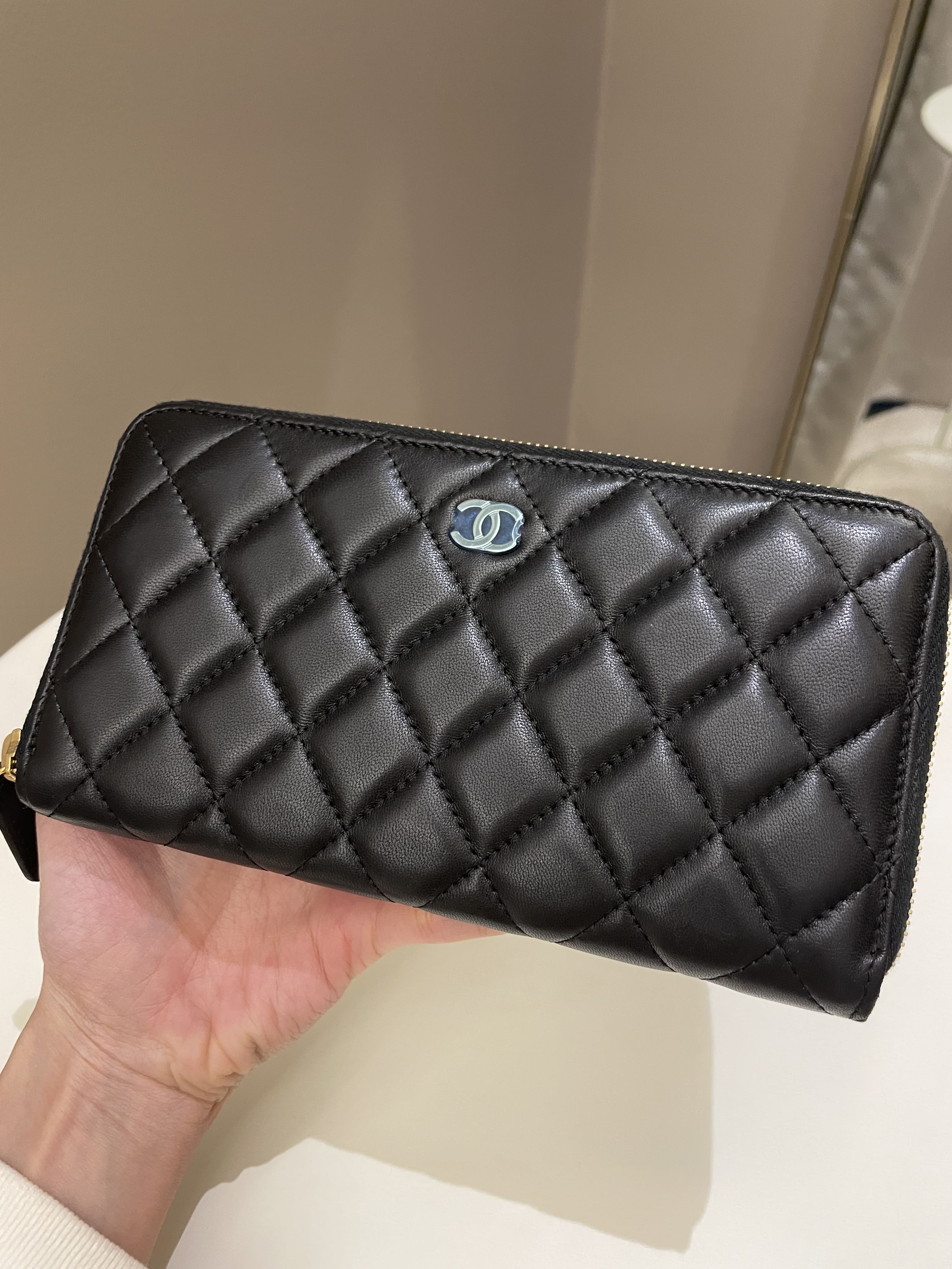 CHANEL Classic Zip Wallet Quilted Lambskin Long Wallet Leather Black Siiver  coco