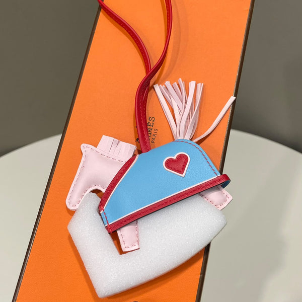 Rodeo Robeo Coeur PM Charm Rose Darling  Rouge Radieux  Céleste
