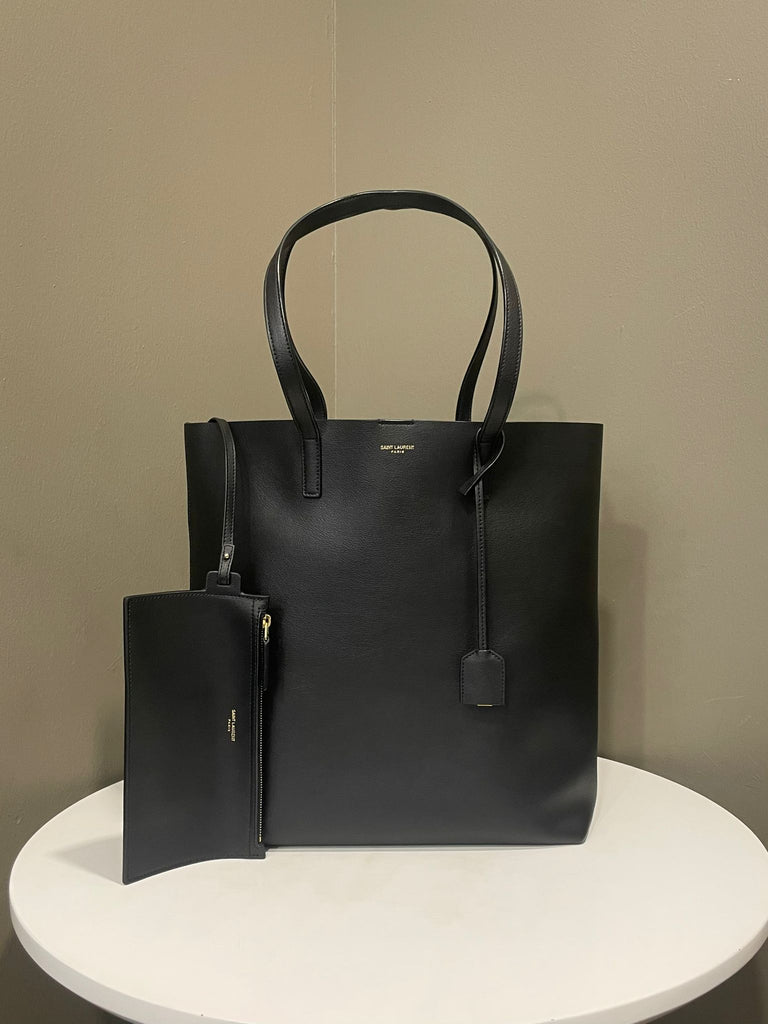 Saint Laurent Tote Bag
Black Lambskin