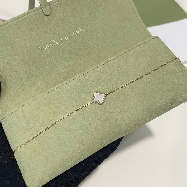 Van Cleef & Arpels Sweet Alhambra bracelet 18K Mother of Pearl 