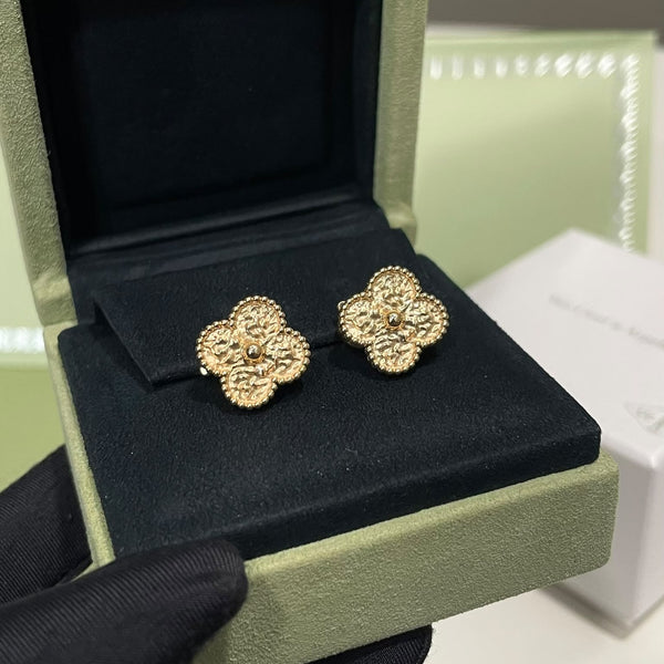 Van Cleef Arpels Vintage Alhambra Earrings
18K Yellow Gold Hammered