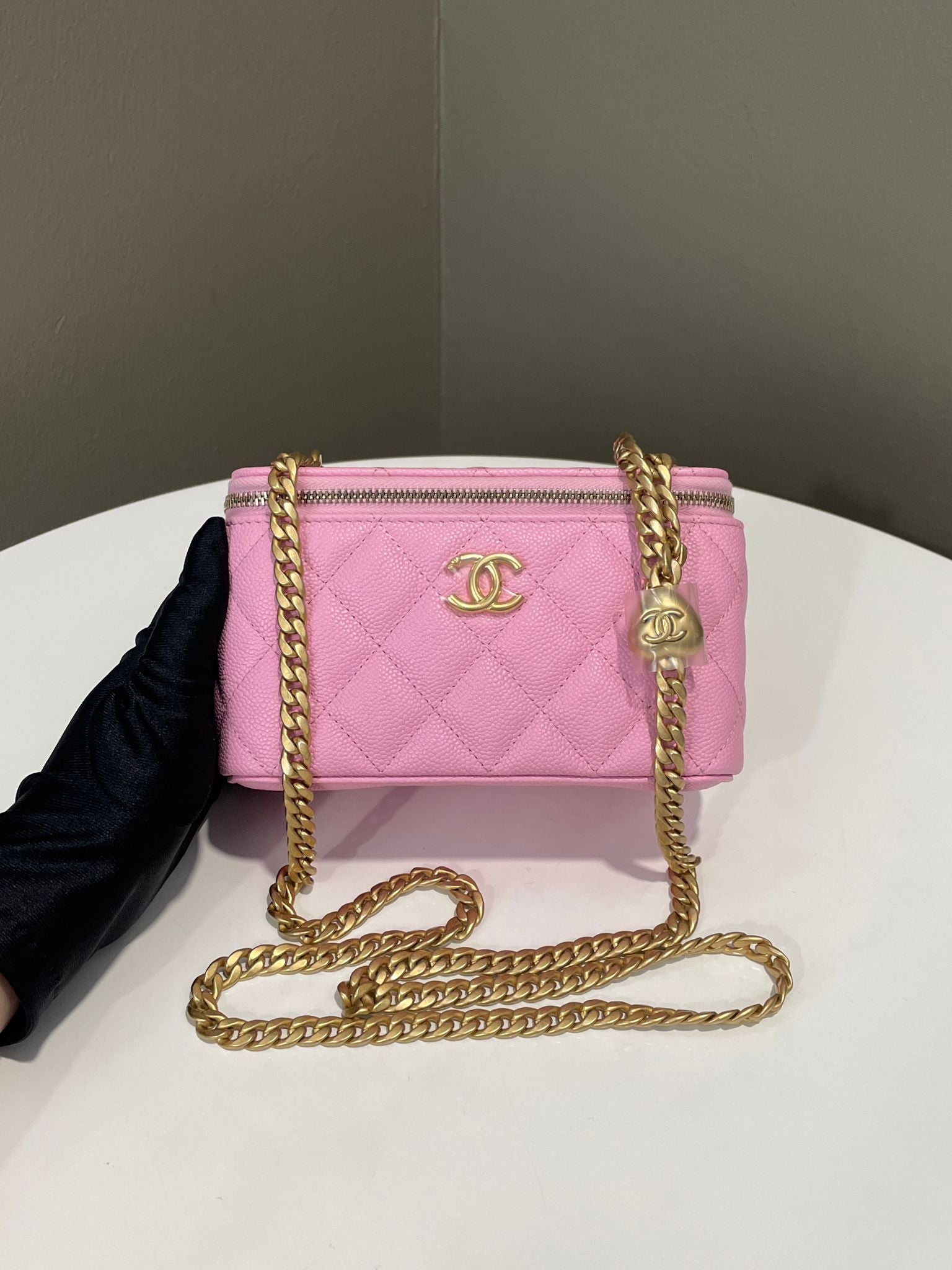 Chanel 23P Sweet Heart Vanity Rectangular Bubblegum Pink Caviar ...