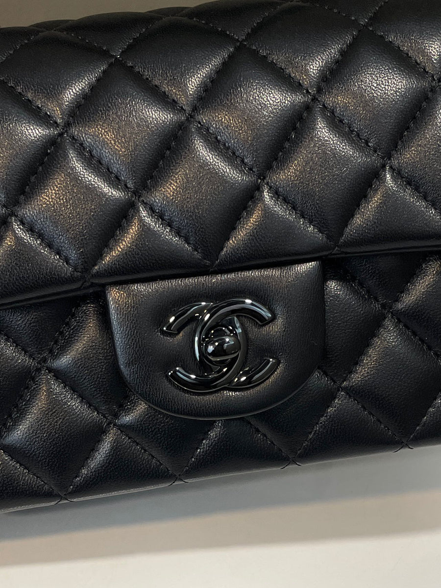 Chanel 24A Quilted Top Handle Mini Rectangular So Black – LOVELOTSLUXURY