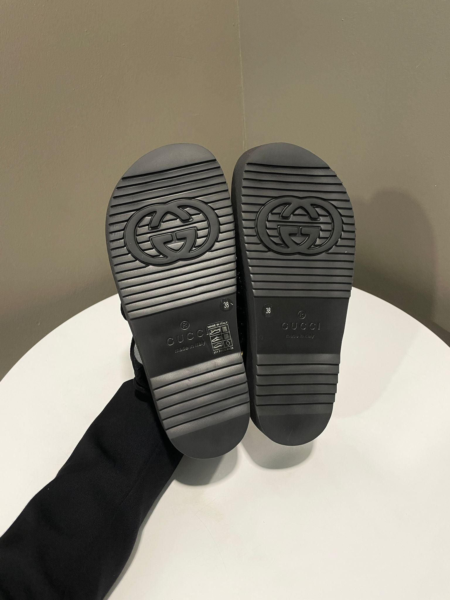 GUCCI GG柄 ブラックミュール サイズ38 44926821-1_2.jpg