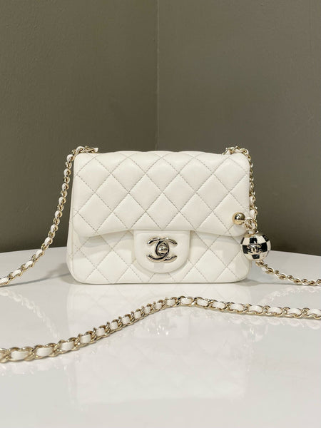 Chanel 23C Pearl Crush Mini Square White Lambskin – LOVELOTSLUXURY