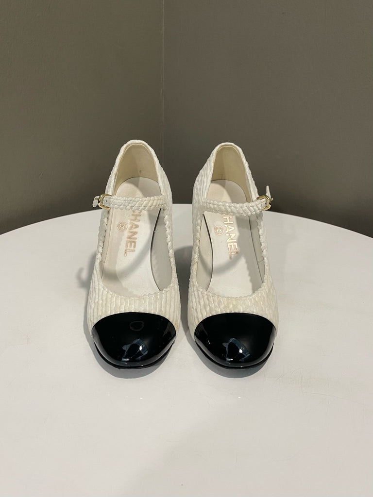 Chanel Mary Jane Heels Cotton Tweed Grosgrain White Black Size 35