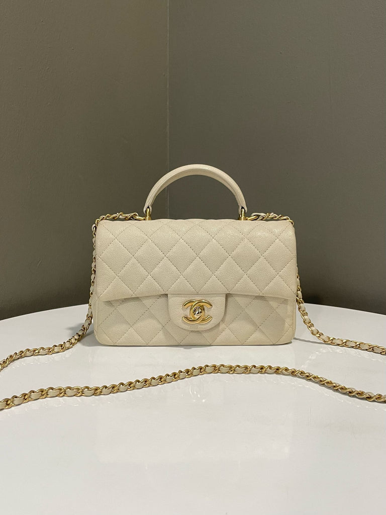 hanel Top Handle Mini Rectangle
Ivory Beige Caviar