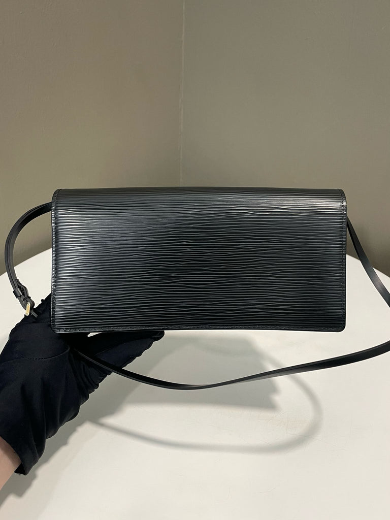 Louis Vuitton Honfleur Clutch Black Epi