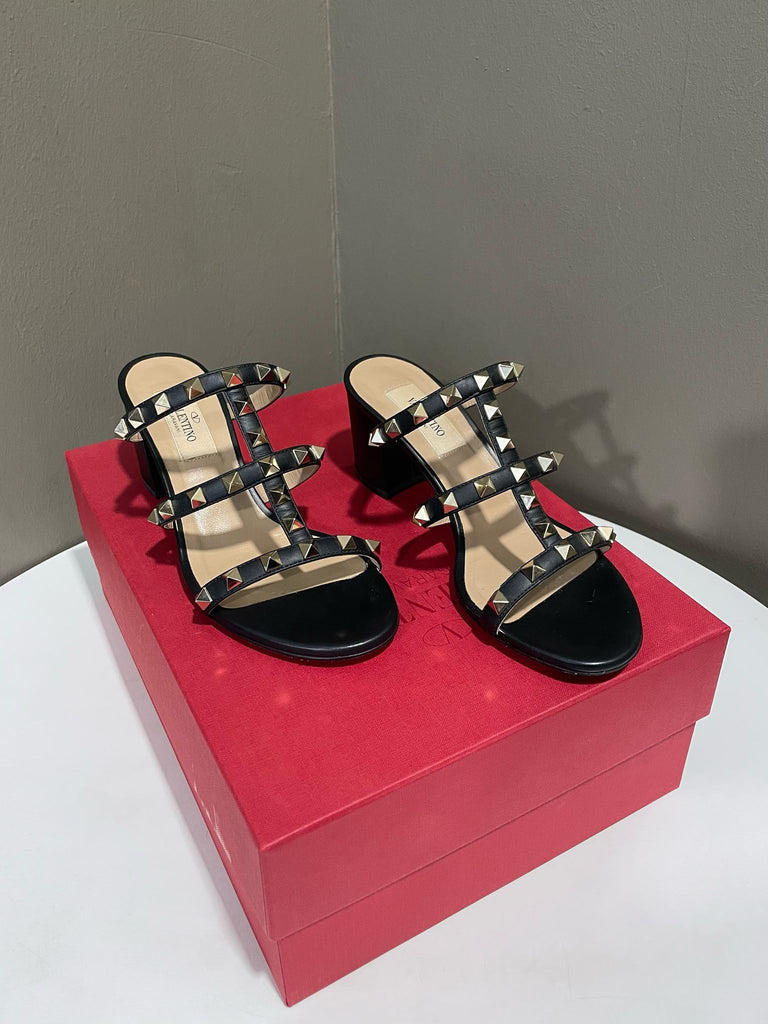 Valentino Garavani Rockstud Heels Black GHW Size 35