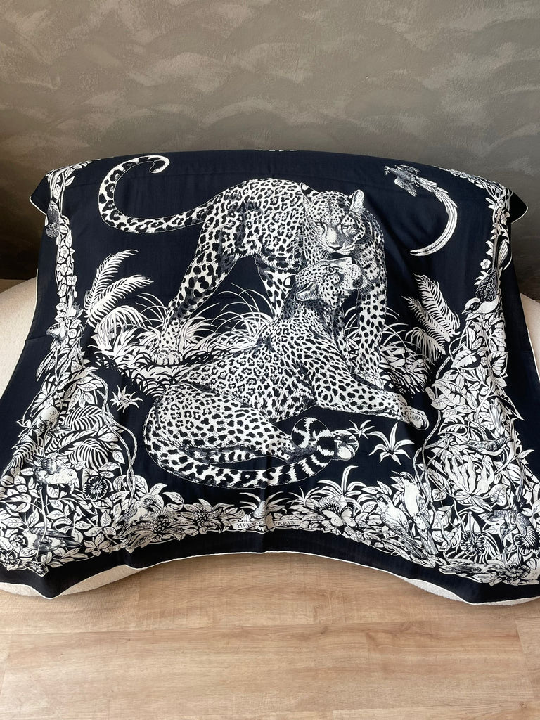 Hermes Jungle Love Tattoo Shawl 140 Bleu Noir/ Blanc