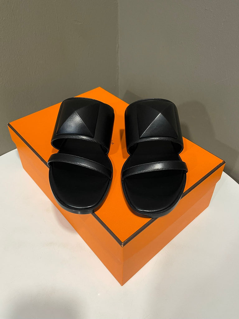 Hermes Caia Oran Sandal Black