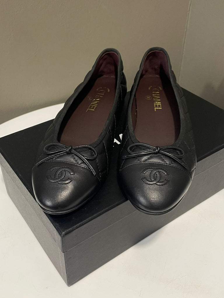 Chanel Cc Quilted Ballerina Flats Black Aged Calfskin Size 39.5