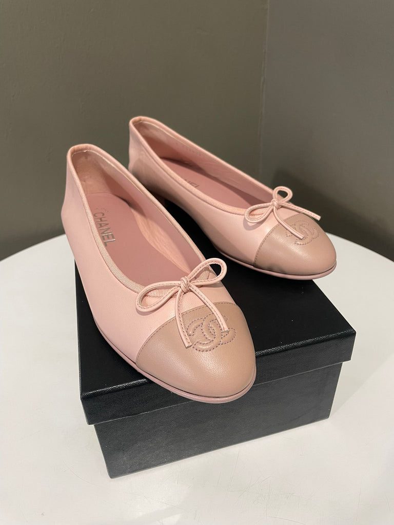 Chanel Cc Ballerina Flats Pink Lambskin Size 39
