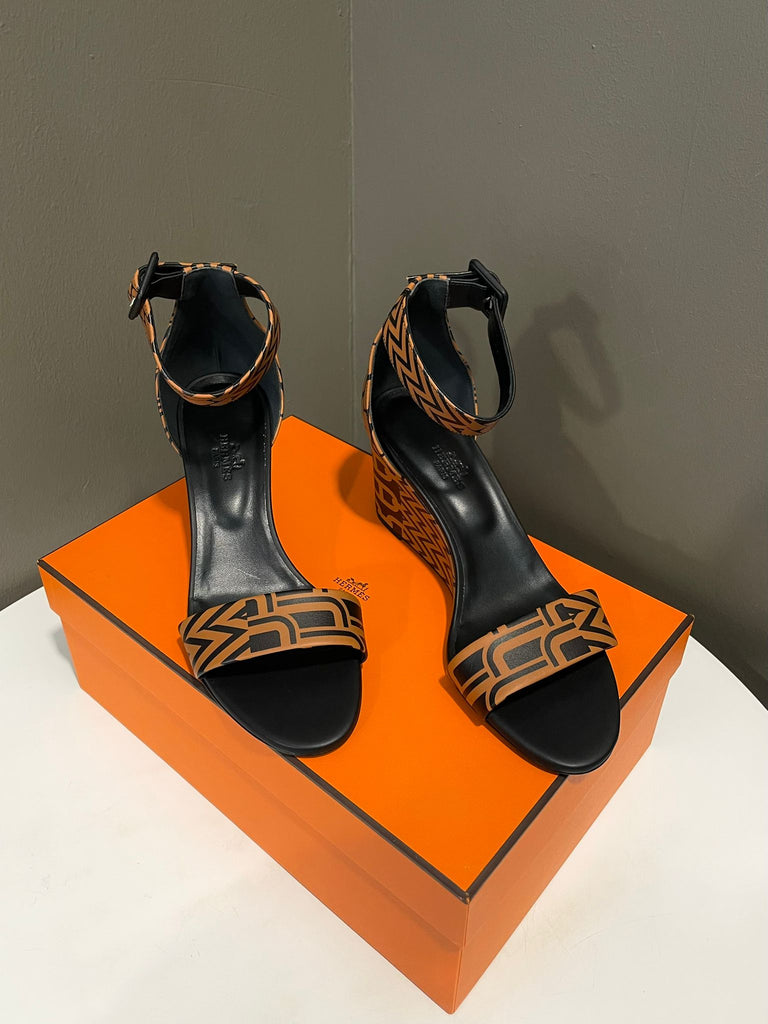 Hermes Acapulco’s Sandal Brown / Black Size 37