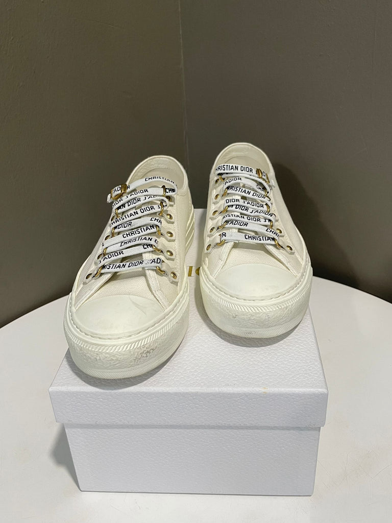 Dior Walk N Dior Sneakers White / Black Canvas Size 38