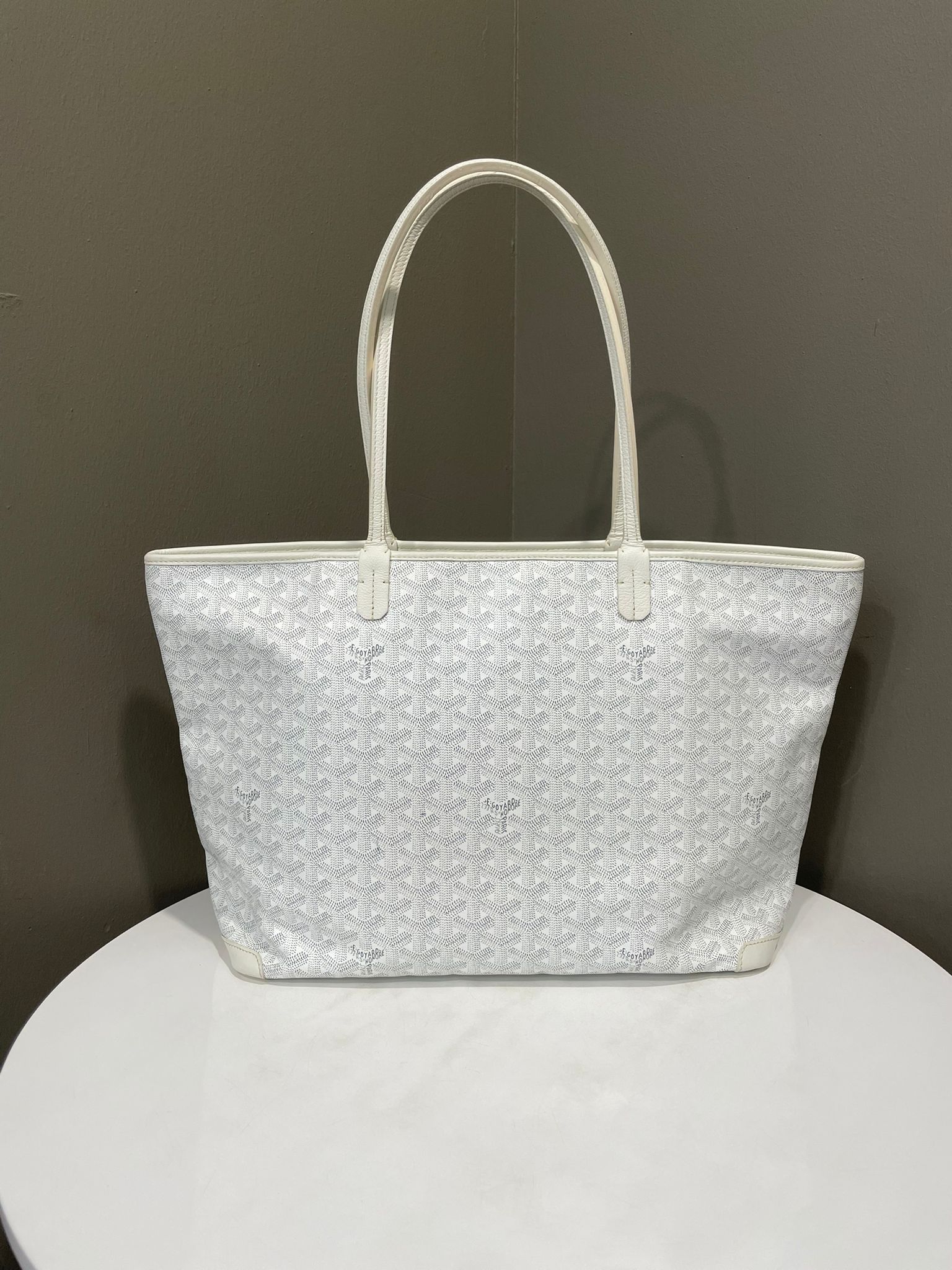 【すぐ届く】〇 GOYARD リード・エドモン ギフトラッピング可 ECA3E5A8-E0F5-459C-B949-