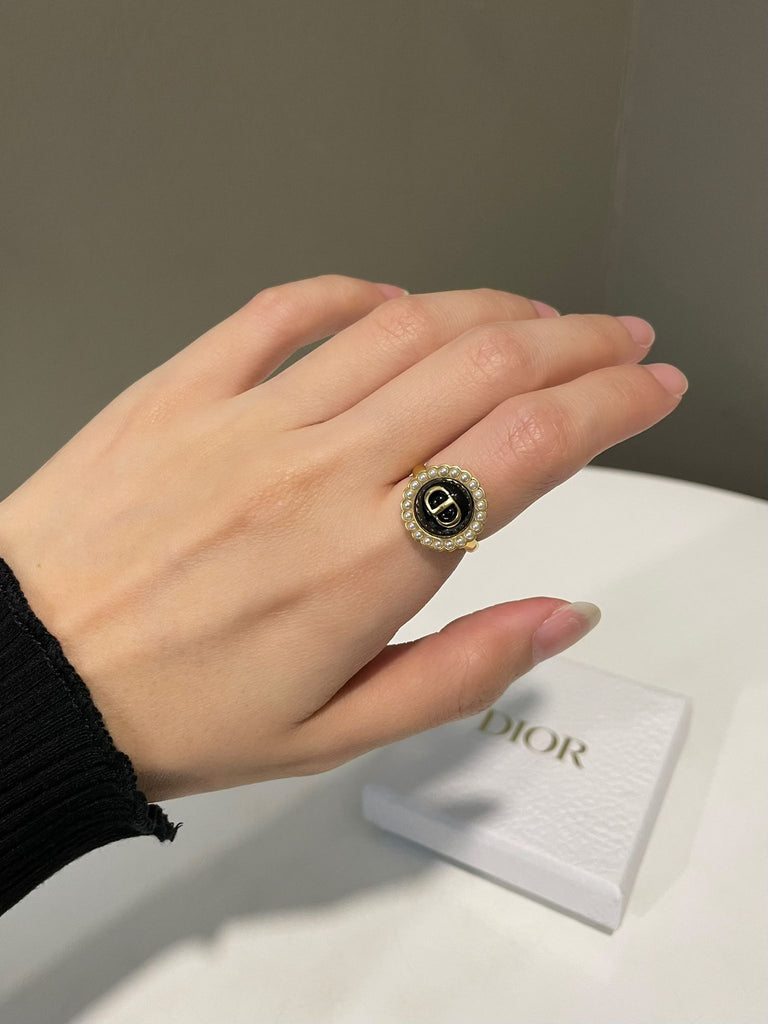Dior Petit CD Ring Black Resin / Ivory Glass Pearl