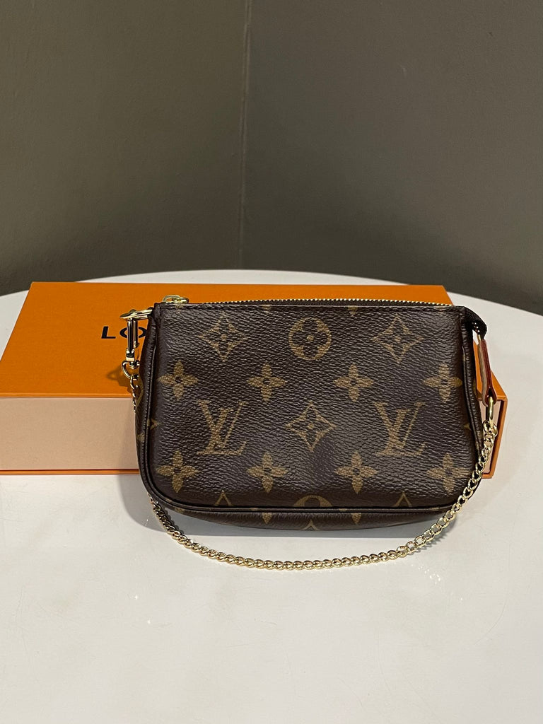 Louis Vuitton Mini Pochette Accessories Classic Monogram Canvas