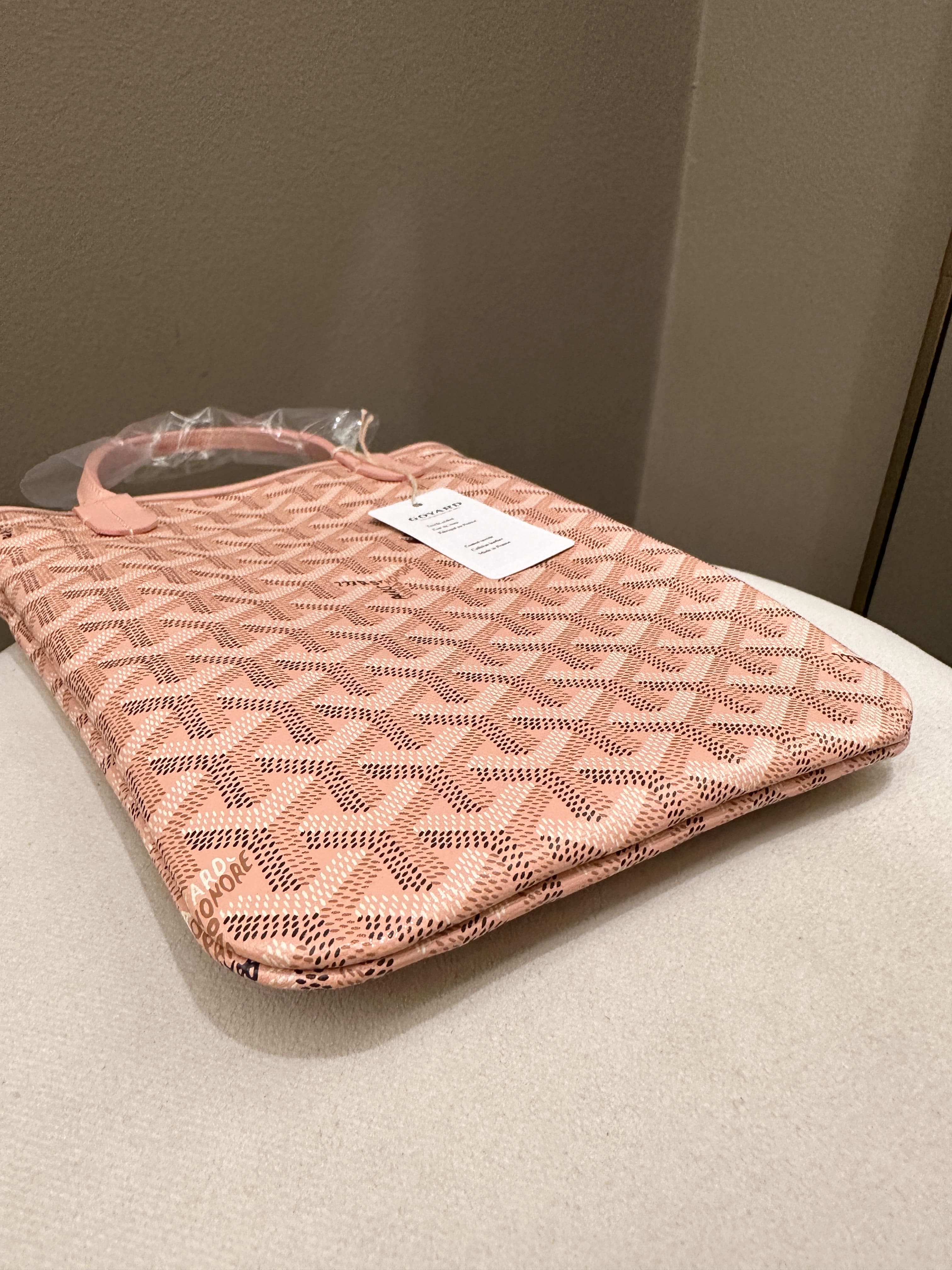 Goyard Limited Edition Pink Store, SAVE 57% 