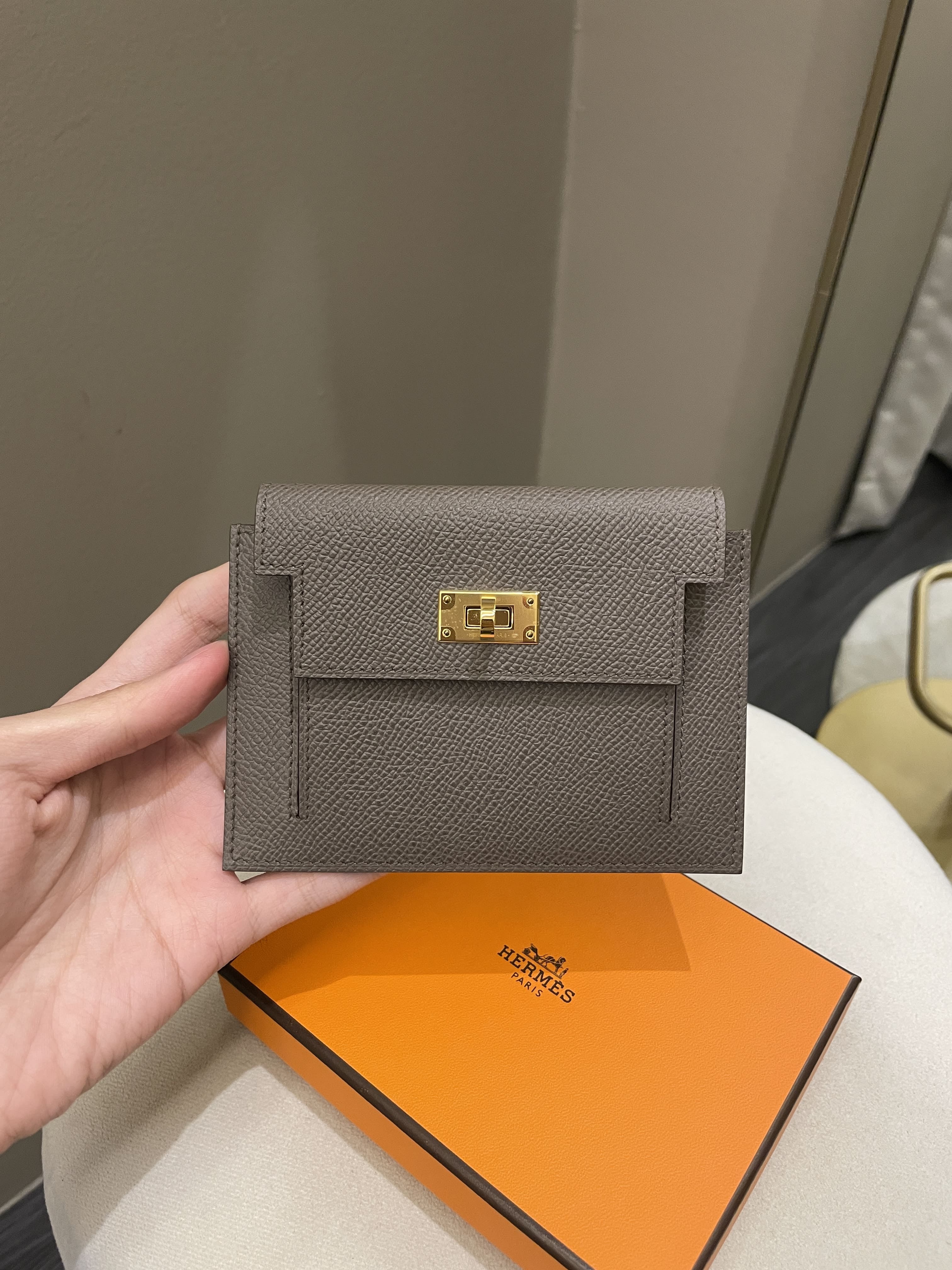 Hermes Kelly Pocket Compact wallet Etain Epsom