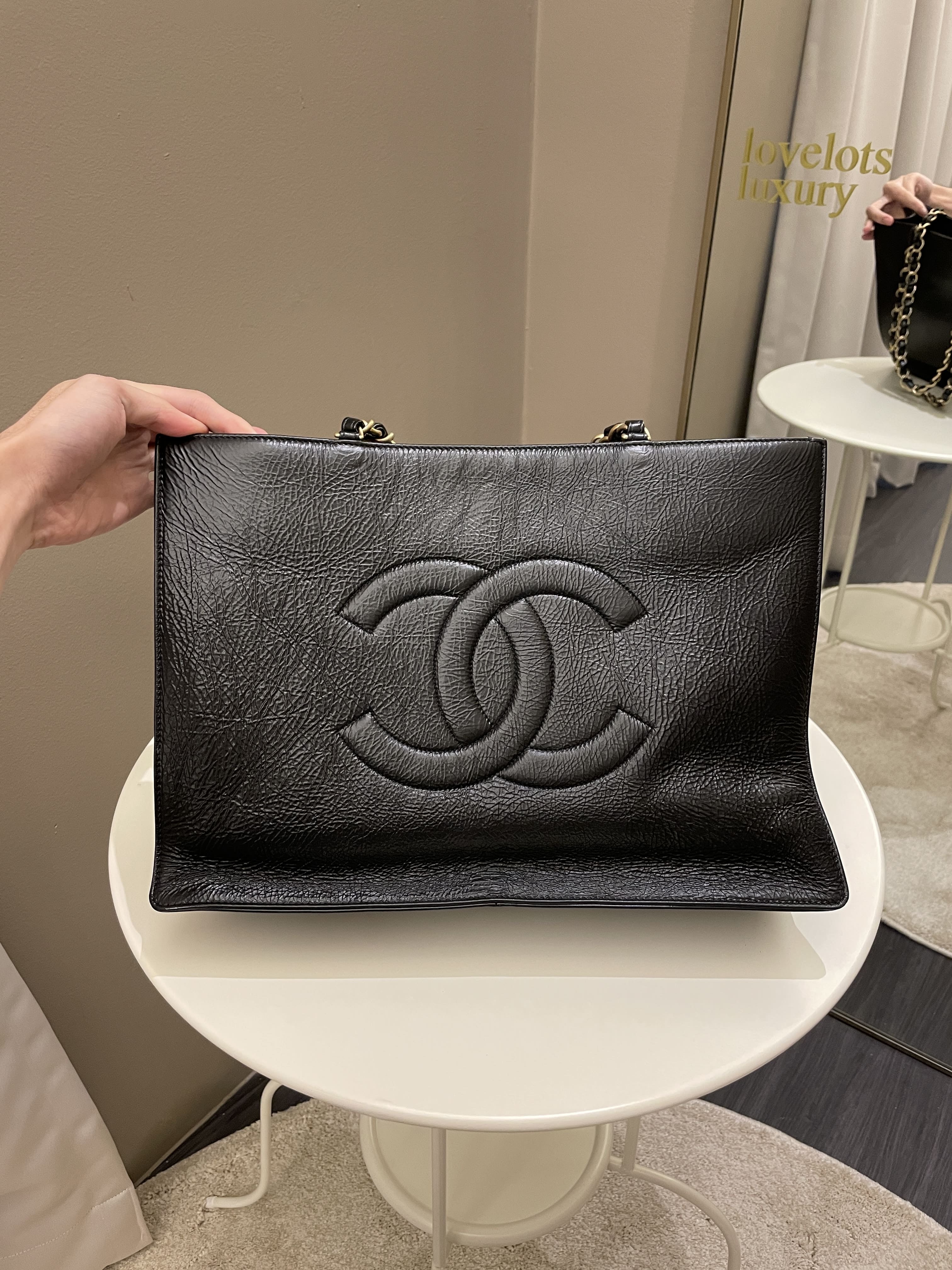 CHANEL Lambskin Quilted Small Trendy CC Dual Handle Flap Bag Black –  vetoben.com