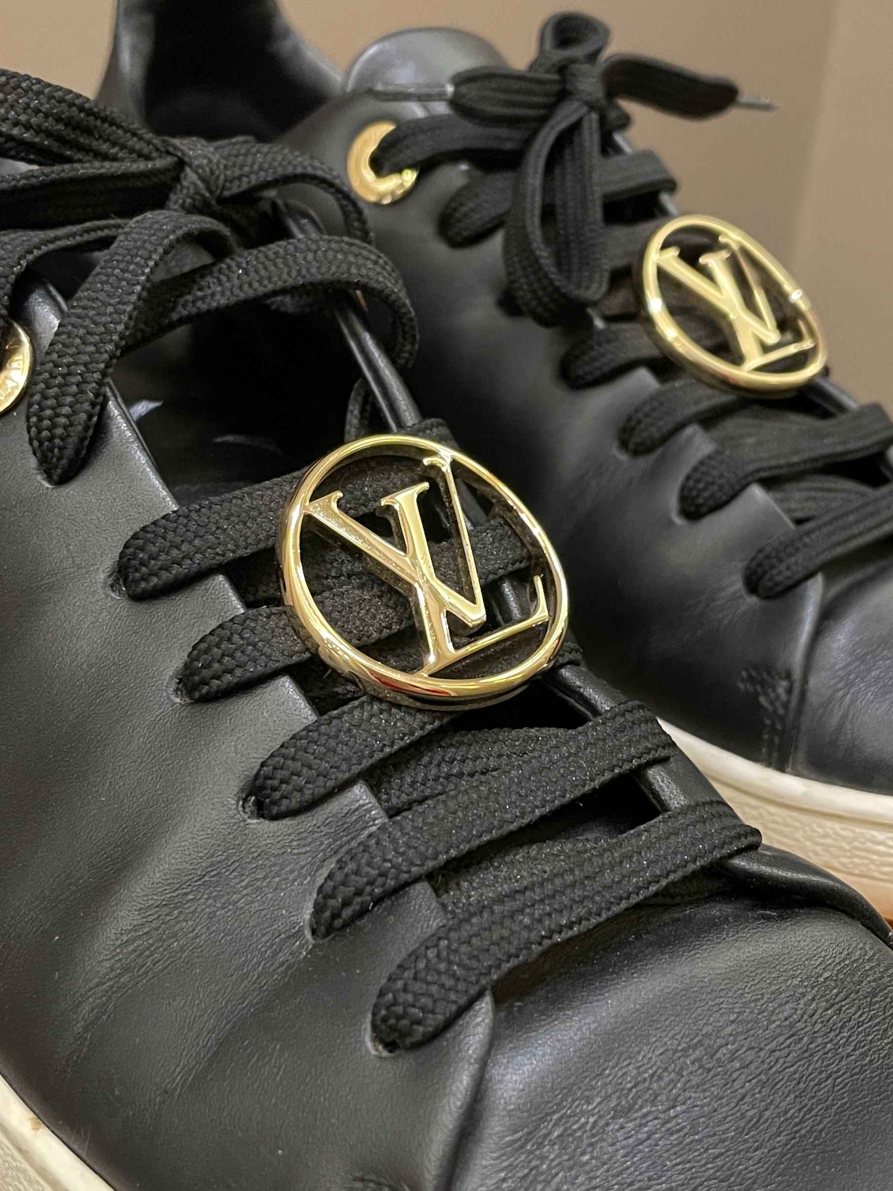 Louis Vuitton FRONTROW Sneaker BLACK. Size 34.0
