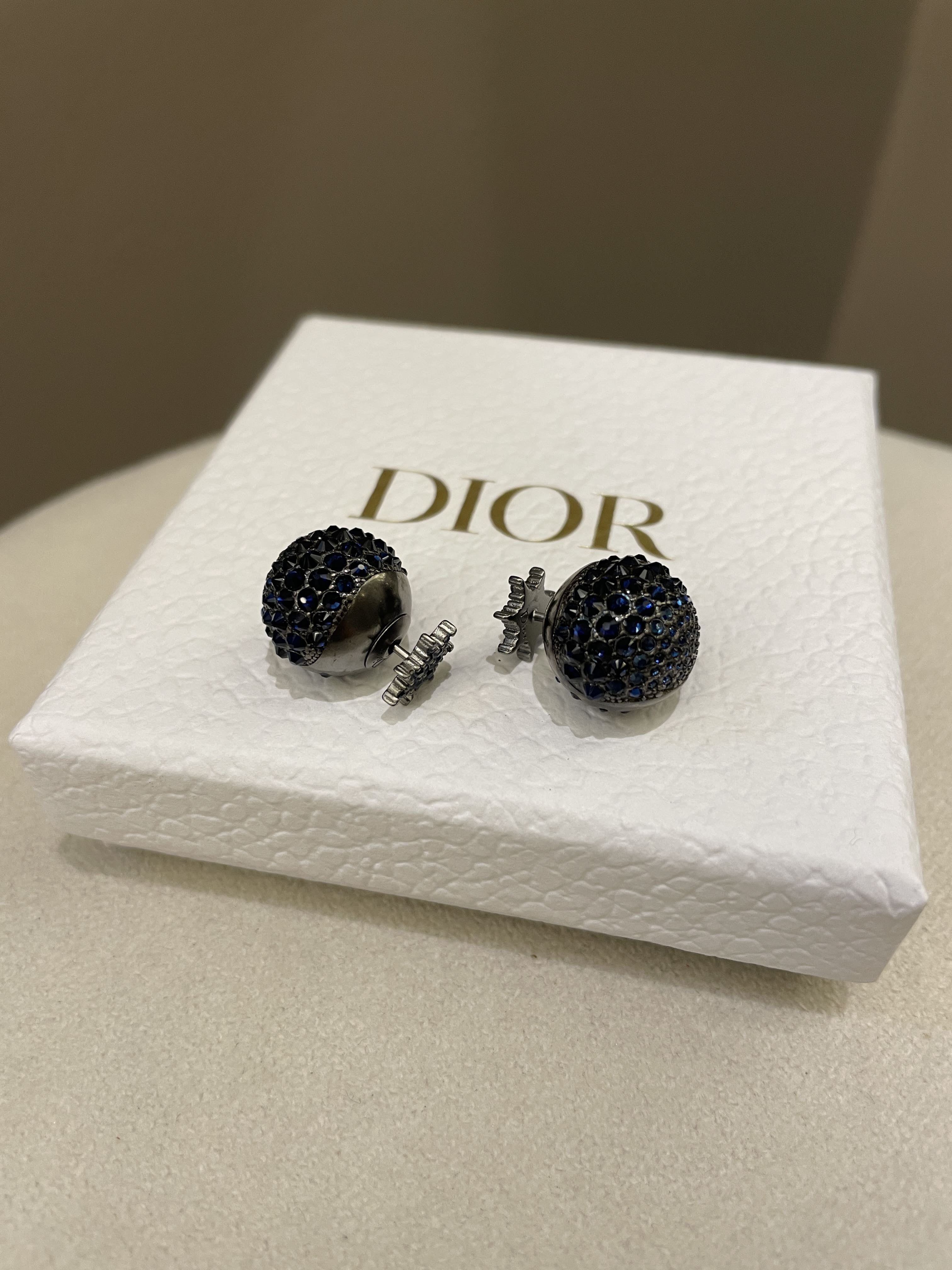 Dior tribales bee outlet earrings