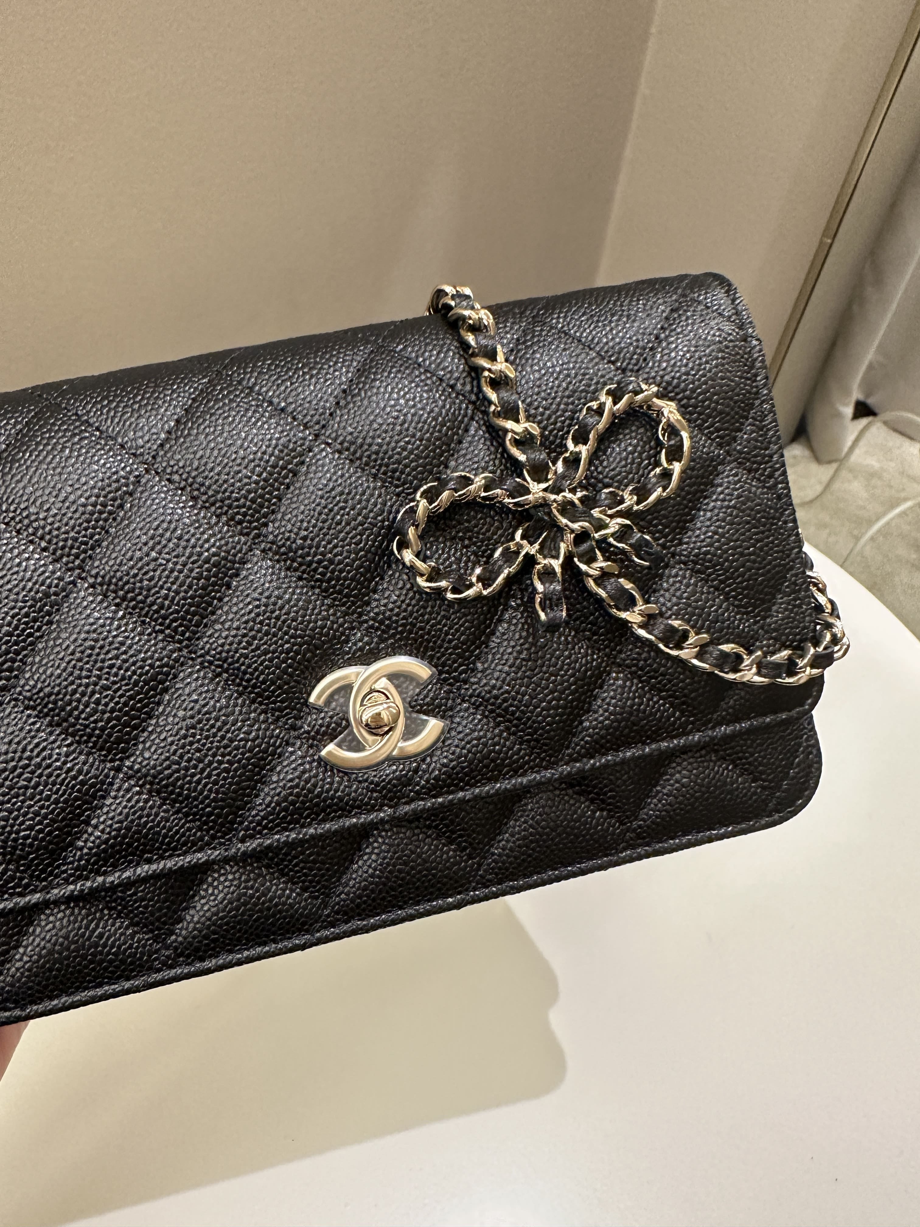 Chanel Quilted Wallet on Chain Bow Black Caviar – ＬＯＶＥＬＯＴＳＬＵＸＵＲＹ